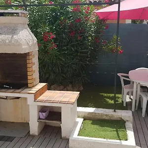 https://farigoule.fr-provencehotel.com